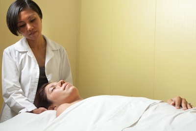 Acupuncture by Cariño™
